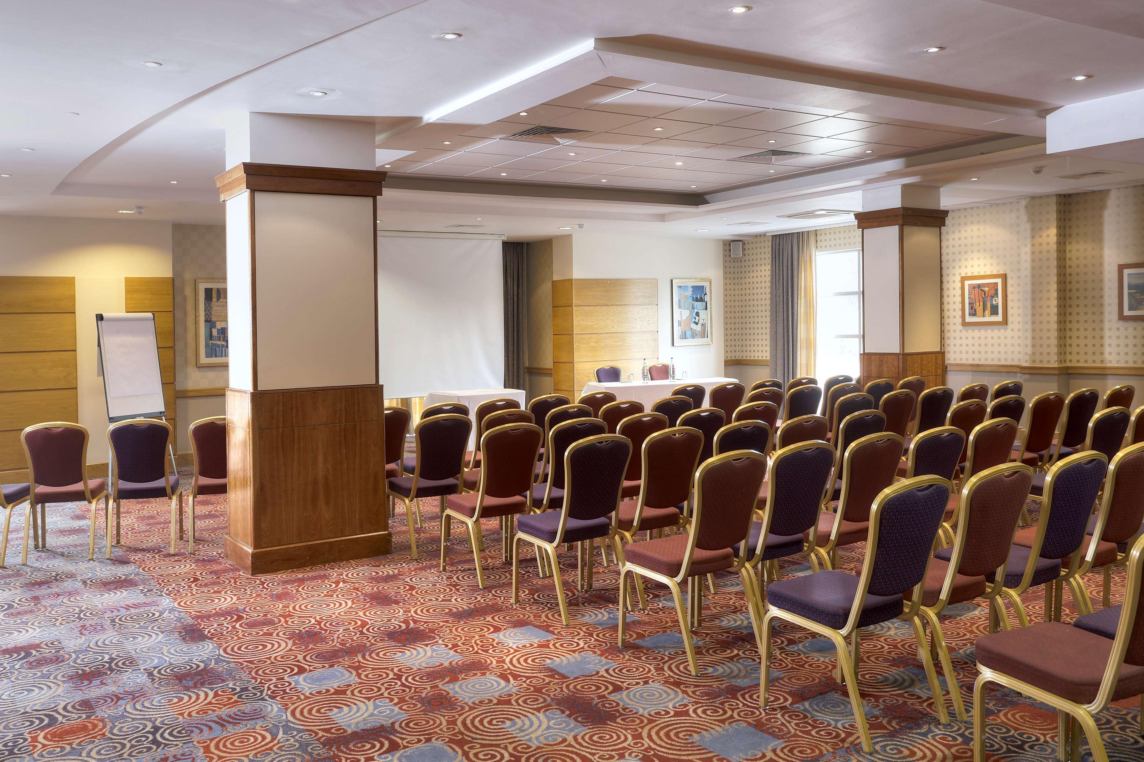 Best Western Manchester Altrincham Cresta Court Hotel Exterior foto